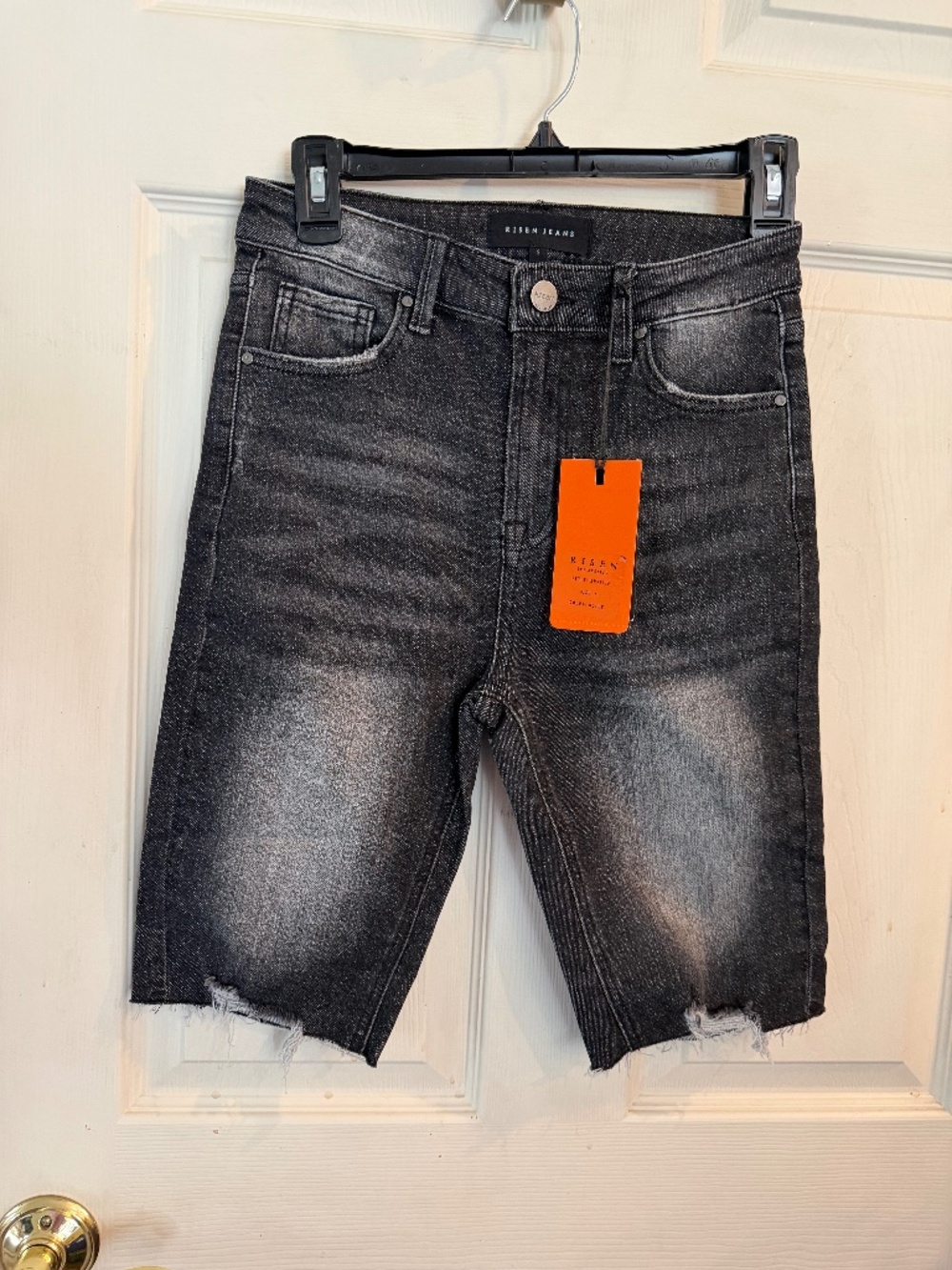NWT RISEN JORTS BLACK DISTRESSED SIZE SMALL